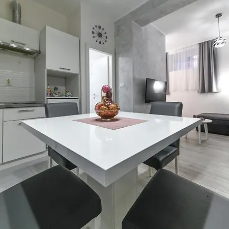 Stari Grad Apartament