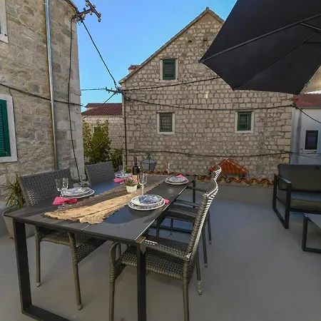 Apartamento Stari Grad *