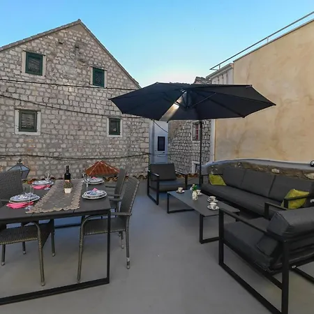 Stari Grad Apartamento Makarska