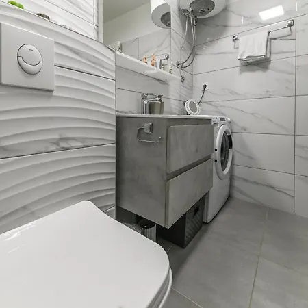 Stari Grad マカルスカ