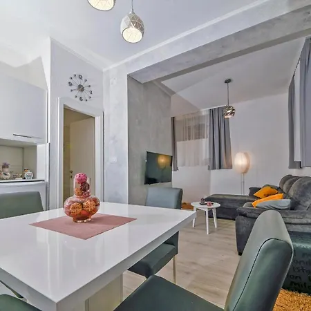 Apartamento Stari Grad *