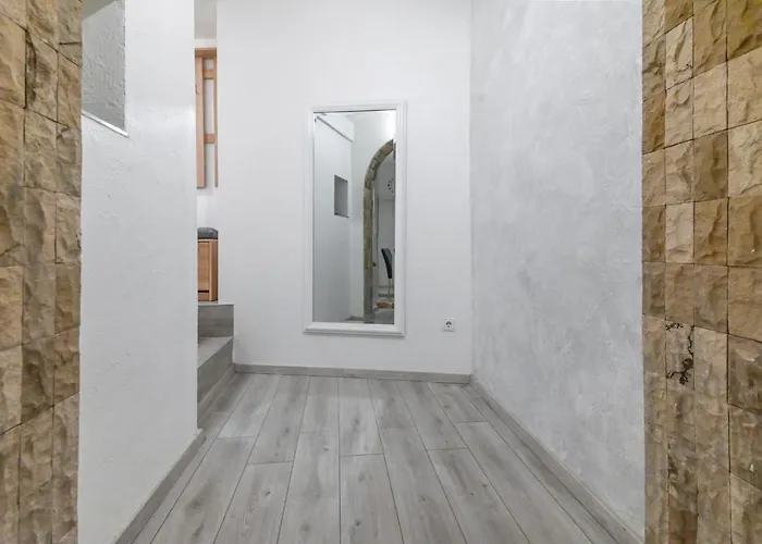 Stari Grad * Makarska