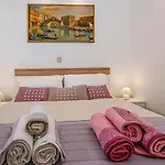 Stari Grad Apartament *