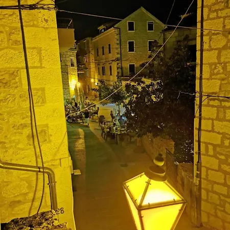 Stari Grad * Makarska